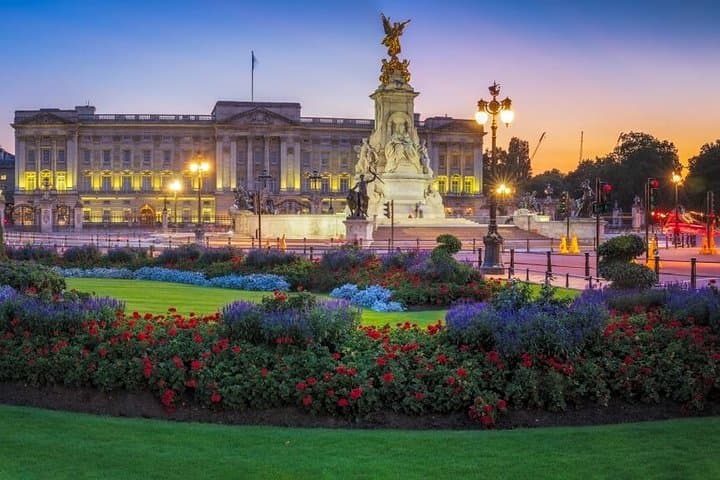 Half-Day London Private Tour — Buckingham Palace, Westminster & Tower Highlights photo 4