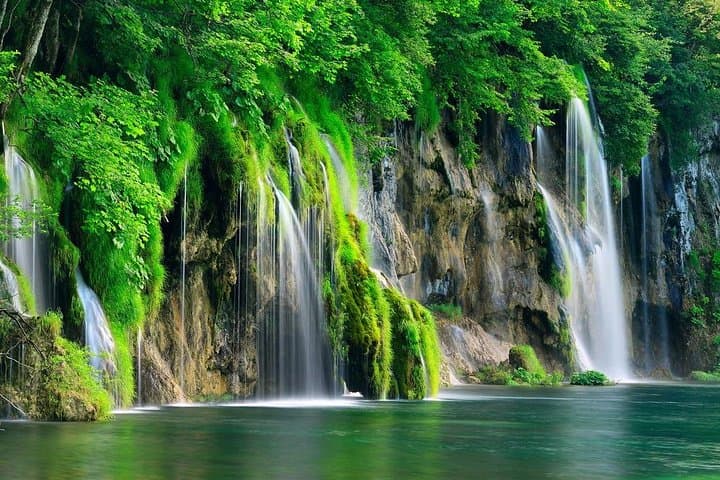 Private Transfer Split to Zagreb with Stop at Plitvice Lakes photo 2