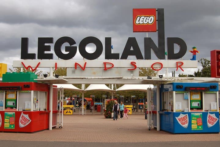 London to Legoland Windsor: Full-Day Private Family Transfer photo 2