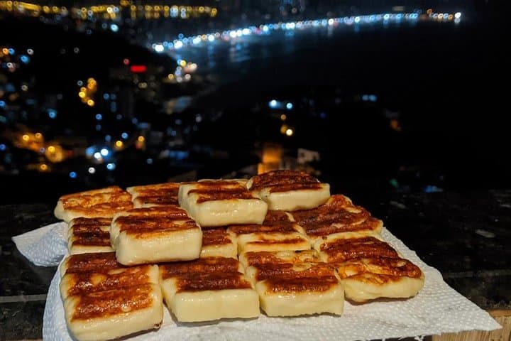 Favela Vidigal Tour and Brazilian Lunch — Local Life, Street Art & Mirante Views photo 5