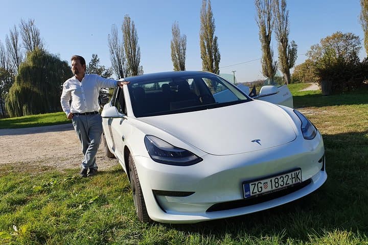 Tesla Ride in Zagreb: Model 3 & Model S Test Drive Experience