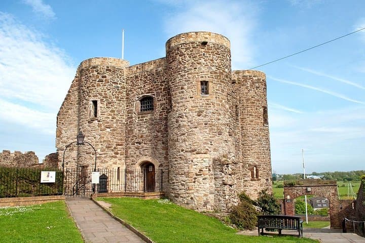 Secrets of Rye: Private Blue Badge Guided Walk of Smuggling, Castles & Historic Inns photo 2