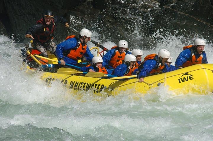 Clearwater River Whitewater Rafting in Wells Gray Park photo 4