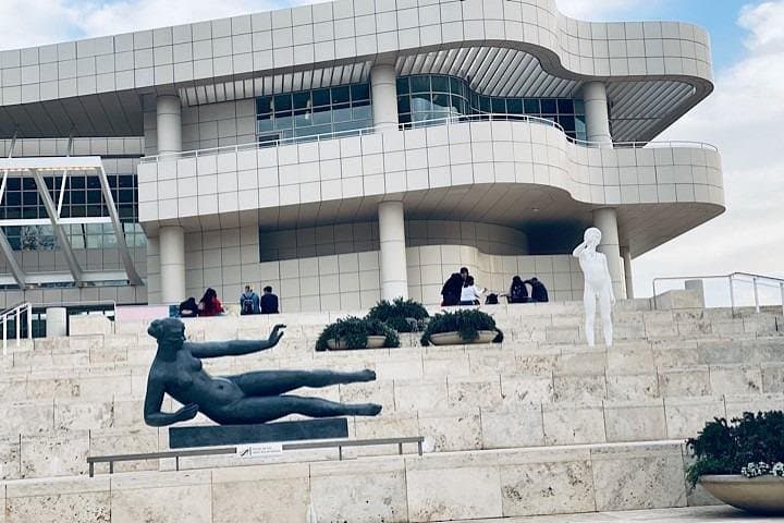 Private Los Angeles Tour: Griffith Observatory & Getty Museum in 4 Hours