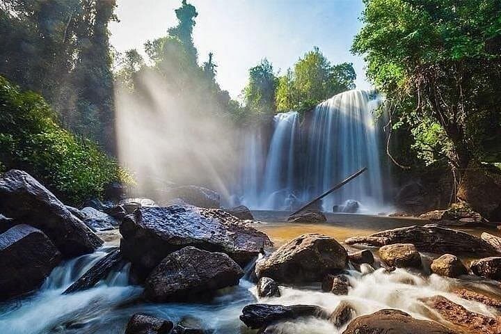 3-Day Angkor Temples & Phnom Kulen Waterfall: Sunrise, 1000 Lingas & Banteay Srei photo 4