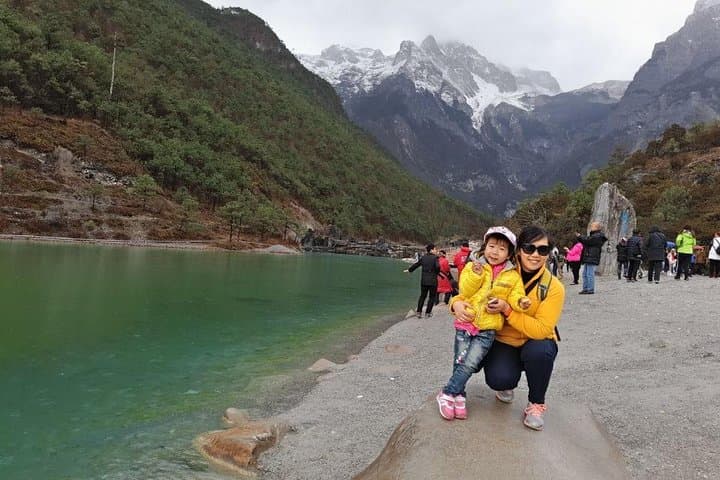 4-Day Lijiang Adventure: Jade Dragon Snow Mountain & Tiger Leaping Gorge photo 2