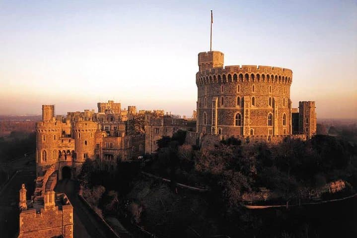 LEGOLAND Windsor and Windsor Castle Private Full-Day Tour photo 2