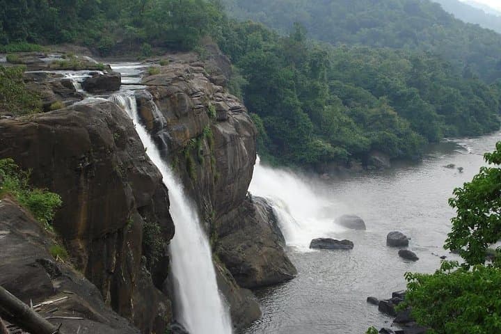 Athirapilly Waterfalls Day Trip From Kochi — Athirapilly, Vazhachal & Thumboormuzhi photo 6