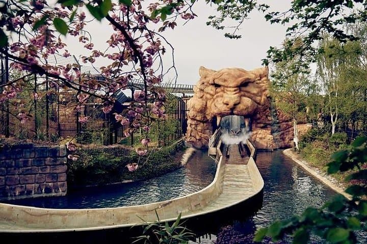 Chessington World of Adventures Private Full-Day Tour from London photo 4