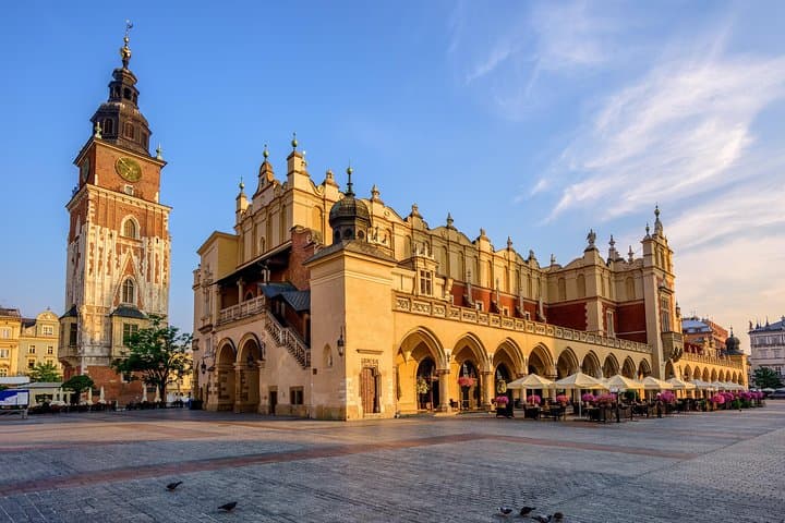 Krakow Golf Cart Sightseeing: 40–90 Minute Guided Buggy Tour of Old Town & Jewish Quarter photo 3