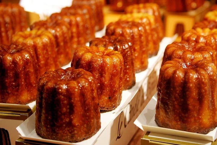 Bordeaux Private Sweet & Savory Food Tasting Tour — Private Walking Food & Wine Experience photo 2