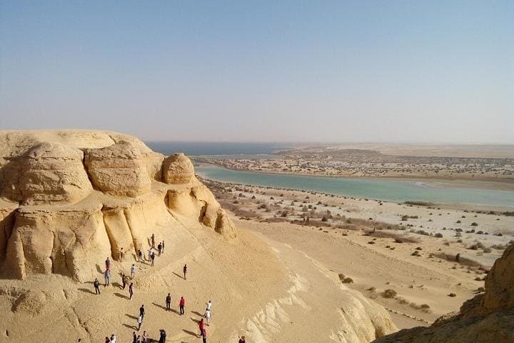 Full-Day Al-Fayoum Tour from Cairo — Wadi El Rayan, Qasr Qarun & Tunis Village photo 4