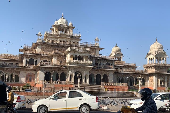 Private Jaipur Sightseeing Tour: Amber Fort, Hawa Mahal & City Palace in a Day photo 1