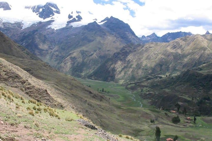 Alpamayo Trek 12-Day Circuit: High Passes, Laguna 69 & Community Support photo 6