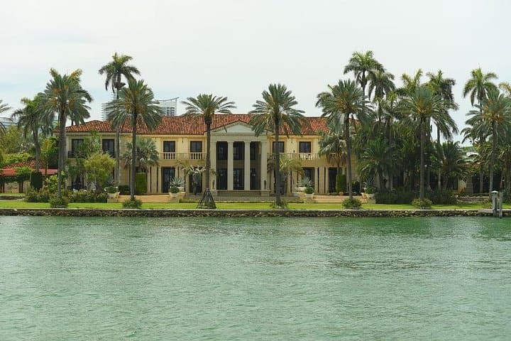 Millionaire’s Row Boat Tour: 90-Minute Biscayne Bay Cruise from Miami photo 3