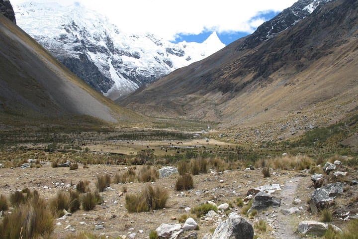 Alpamayo 11-Day Trek From Huaraz — Community Support Circuit in the Cordillera Blanca