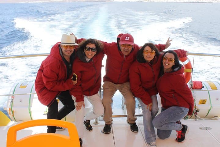 Lobos Island Dolphin Route: Half-Day Fast-Boat Excursion from Lanzarote