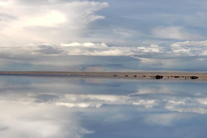 Salar de Uyuni & Colored Lagoons: 3-Day Altiplano Jeep Tour photo 2
