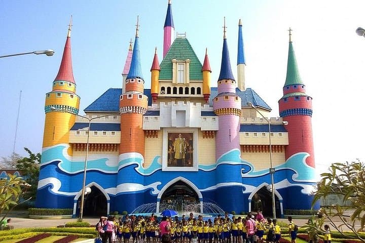 Siam Amazing Park: Bangkok's Giant Wave Pool & Full-Day Amusement Experience photo 5