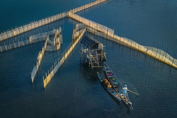 Scooter to Thanh Toan Bridge & Chuon Lagoon: Sunset Boat Trip and Seafood Dinner from Hue photo 4