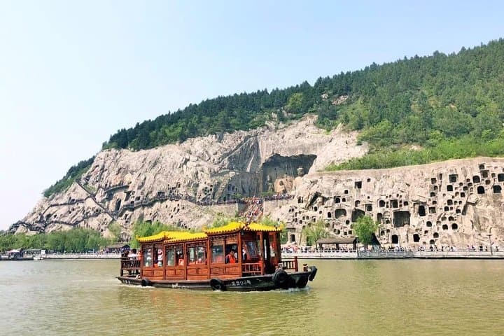2-Day Shaolin Temple & Longmen Grottoes Private Tour from Chengdu photo 6