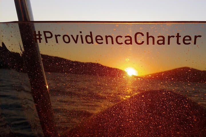 Private Sunset Speedboat Tour to Maslinica, Šolta — Swim, Snorkel & Dinner photo 4