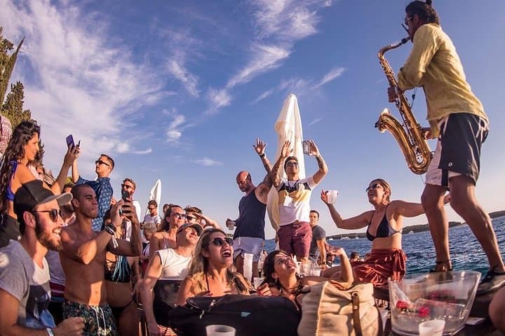 Hvar Nightlife Speedboat Party from Split & Trogir photo 4