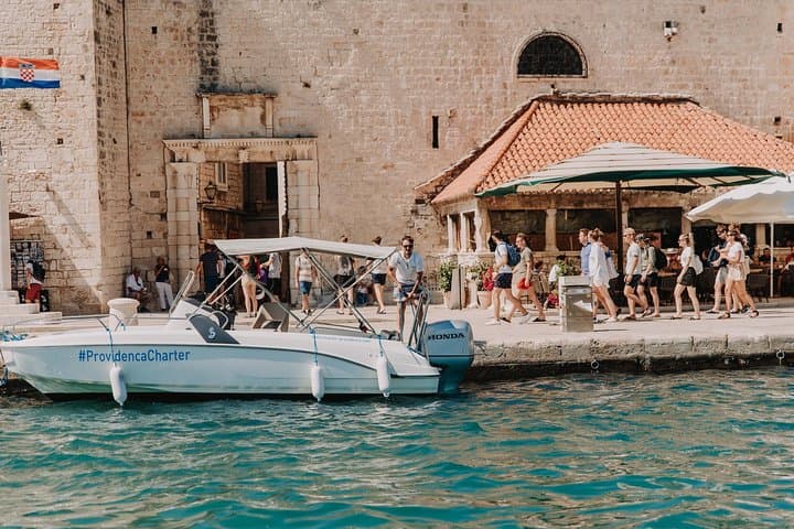 Blue Lagoon & Trogir Speedboat Tour from Split: Swim, Snorkel & Island Village Escape photo 6