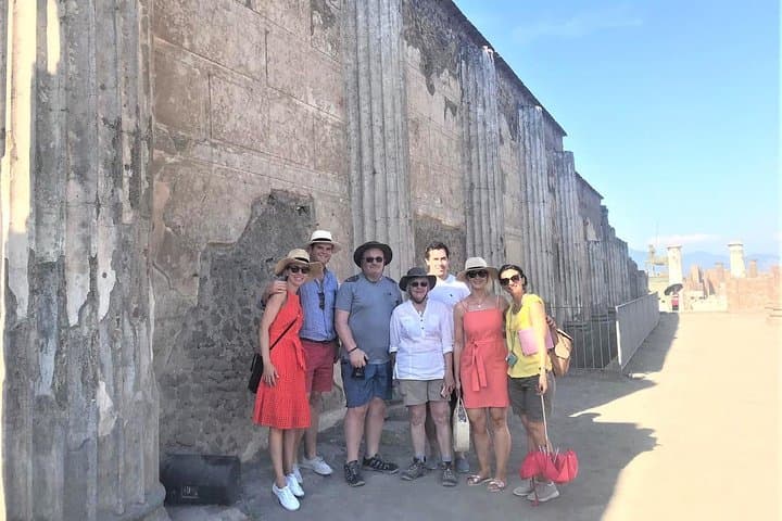Skip-the-Line Best of Pompeii: One-Day Private Guided Tour