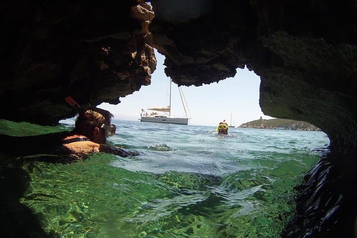 Sail the Coral Riviera: Alghero Full-Day Sailboat Trip with Lunch and Snorkel photo 3