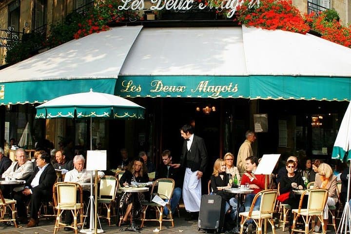 5-Hour Private Paris Layover Tour from CDG: Eiffel, Montmartre & Notre-Dame photo 4