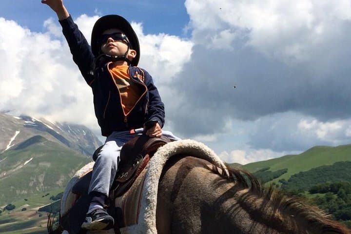 Donkey Day Hike in the Sibillini Mountains — Family-Friendly Trek photo 4