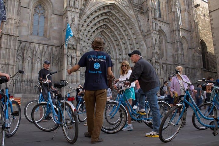 Barcelona Bike Tour: From Gothic Quarter to Modernisme Masterpieces photo 2