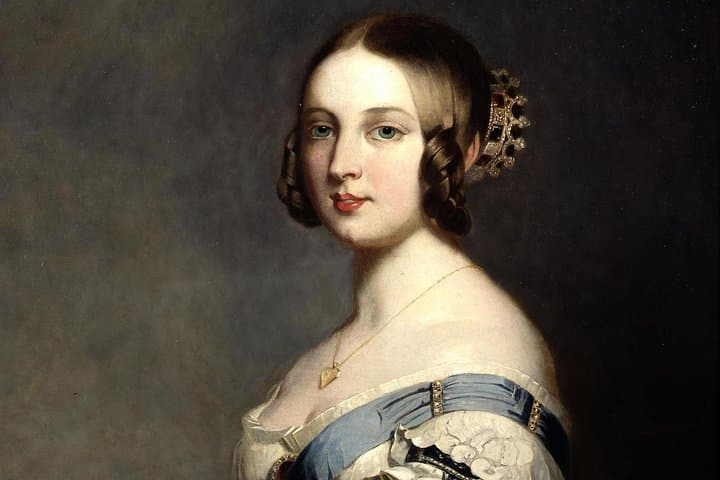 Young Victoria's London: Windsor Castle & Kensington Palace — Day Tour Guide photo 1