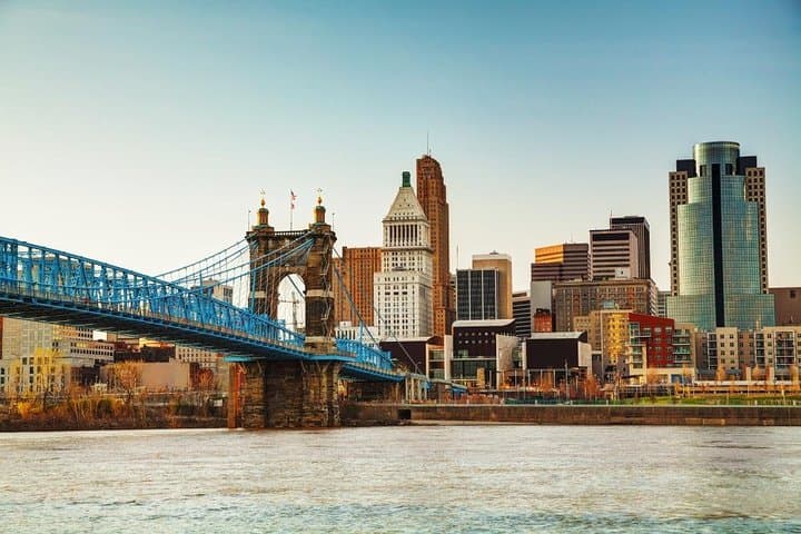 Cincinnati Scavenger Hunt: True America App-Led Adventure Through Fountain Square & Lytle Park photo 2