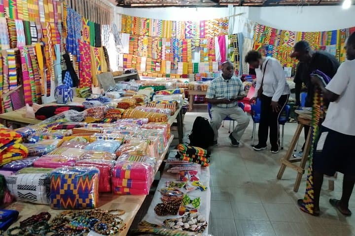Discover Kumasi: Full-Day Cultural Tour of Manhyia Palace, Kente Weaving & Historic Sites