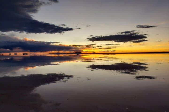 3-Day Private Salar de Uyuni Tour with Tayka Hotels: Salt Flats, Colored Lagoons & Geothermal Wonders