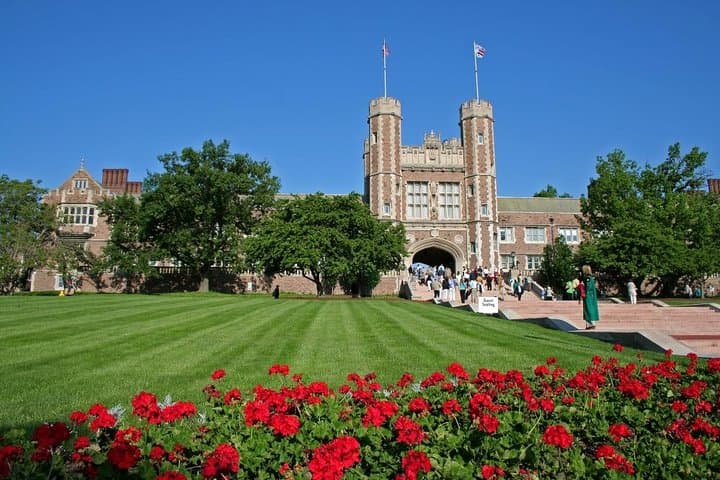 Washington U Scavenger Hunt: Let’s Roam Interactive Walking Tour in St. Louis photo 2
