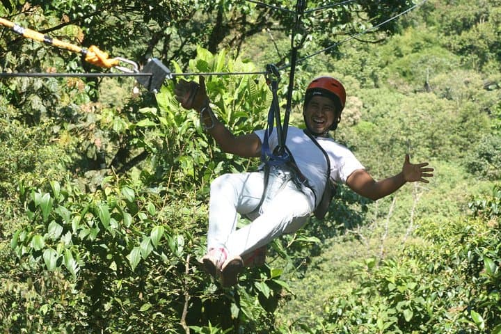 Mindo Canopy Zipline Tour: 10 Cables Through the Cloud Forest photo 6