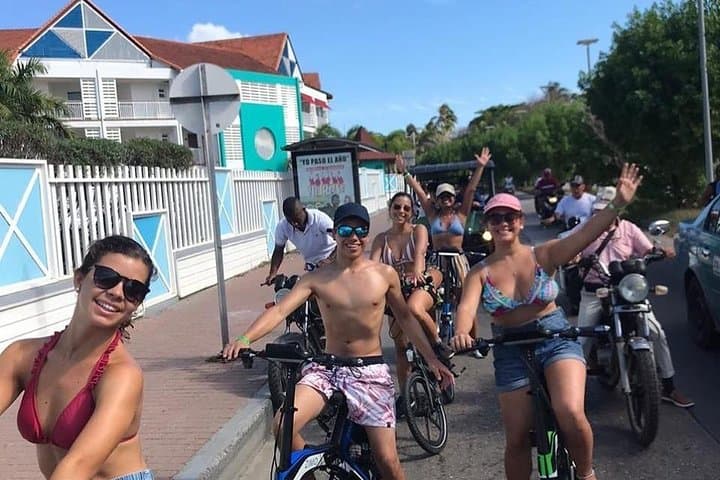Cycle the San Luis Coast: 15 km Beach-Stop Tour on San Andrés