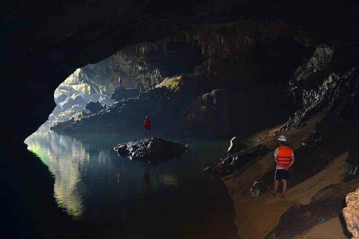 Elephant Cave and Ma Da Valley Jungle Trek — Day Hike in Phong Nha photo 3