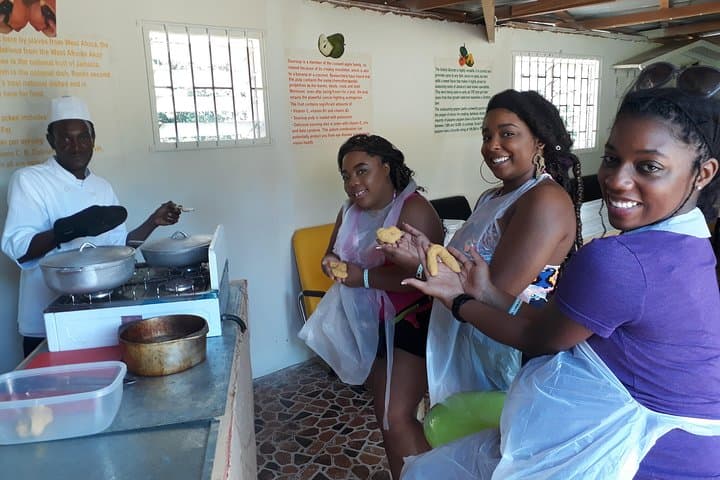 Wah Gwaan Cultural Tour: Trelawny Culinary, History & Dance Experience photo 2