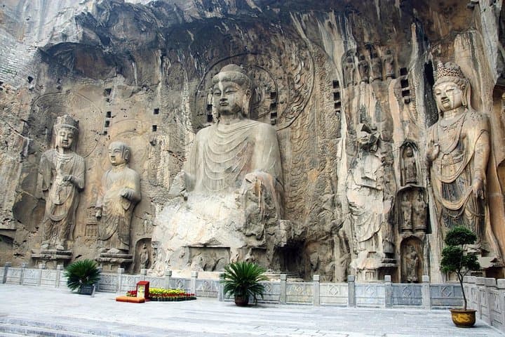 2-Day Private Shaolin Temple & Longmen Grottoes Tour from Guangzhou photo 3