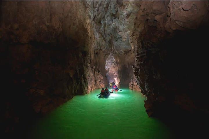 Kayaking 4.5km Inside Phong Nha Cave: Full-Day Cave Kayak & Hike photo 5