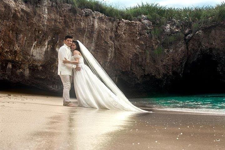 Puerto Vallarta Wedding Photographer — Full-Day Coverage & Drone Footage photo 2