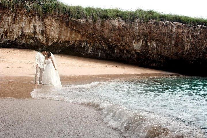 Puerto Vallarta Wedding Photographer — Full-Day Coverage & Drone Footage photo 3