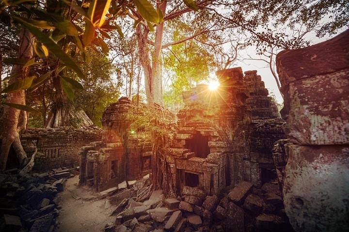 Full-Day Angkor Temples Tour with Sunset at Pre Rup