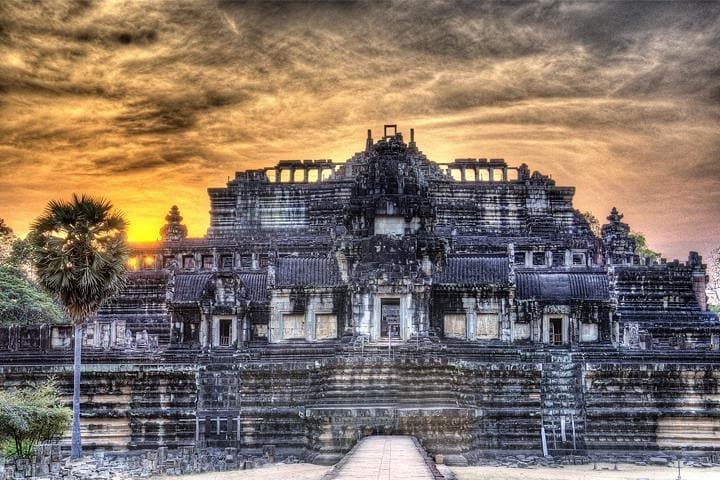 Full-Day Angkor Temples Tour with Sunset at Pre Rup photo 4