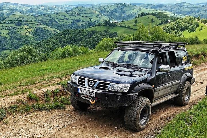3-Day Transylvania 4x4 Off-Road Adventure: Bucegi, Bran & Traditional Villages photo 2