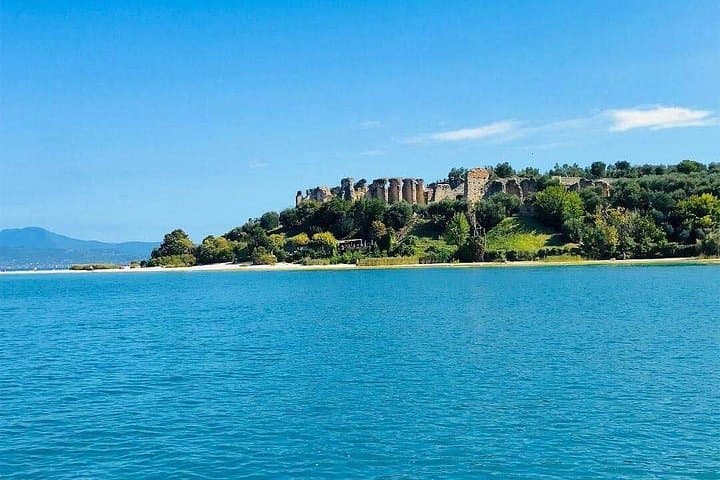 Sirmione Peninsula Mini Cruise — 25-Minute Lake Garda Boat Tour photo 1